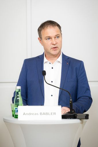 Vorschau Bild von Pressekonferenz der Initiative Courage am 12.
Dezember 2022 im Presseclub Concordia in Wien.