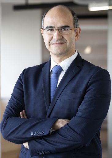  George Tousimis wird neuer Geschäftsführer der
Amgen GmbH Österreich