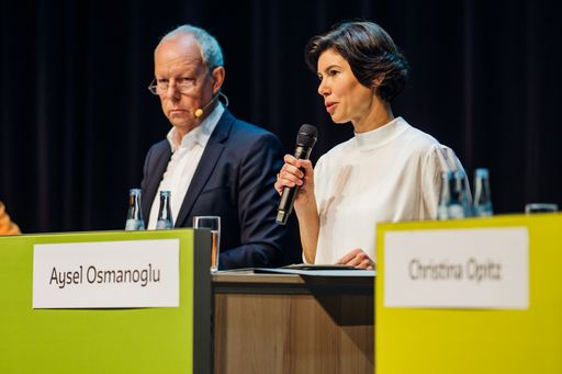  Thomas Jorberg und Aysel Osmanoglu bei der Mitgliederversammlung
der GLS Bank im September 2022 / Die Verwendung dieses Bildes für
redaktionelle Zwecke ist unter Beachtung aller mitgeteilten
Nutzungsbedingungen zulässig und dann auch honorarfrei.
Veröffentlichung ausschließlich mit Bildrechte-Hinweis.