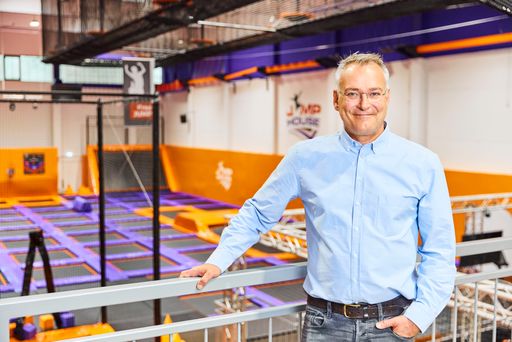 JUMP House Geschäftsführer Florian Ruckert JUMP House betreibt
Trampolinparks in Deutschland und übernimmt mit Jahresbeginn 2023
zusätzlich die Superfly-Gruppe, die ebenfalls Trampolinparks
betreibt. JUMP House ist dann mit 18 Standorten in Deutschland
klarer Marktführer. / Die Verwendung dieses Bildes für redaktionelle
Zwecke ist unter Beachtung aller mitgeteilten Nutzungsbedingungen
zulässig und dann auch honorarfrei. Veröffentlichung ausschließlich
mit Bildrechte-Hinweis.