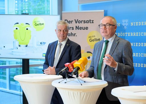LH-Stellvertreter Pernkopf und NÖ
Umweltverbände-Präsident LAbg. Anton Kasser informieren über
Neuerungen in der Verpackungssammlung.