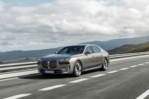 BMW Group in Österreich auf Erfolgskurs: Nummer 1
im Premiumsegment und starker Zuwachs im Elektrosegment.