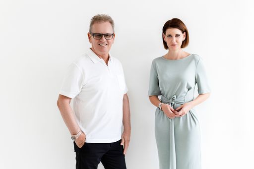 Womanizer Erfinder Michael Lenke und Tochter
Friederike Langilangi Baliamis
