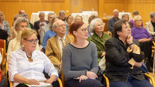 Vorschau Bild von Netzwerk Bildungsberatung, Aktiv im Alter,
Lehrgangspräsentation in St Virgil, Salzburg, (c) wildbild