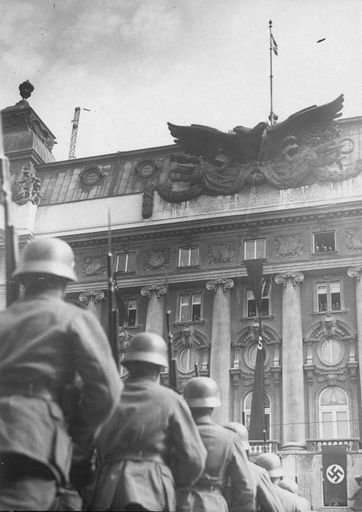 Das ehemalige österreichische Kriegsministerium am
Stubenring, 1938