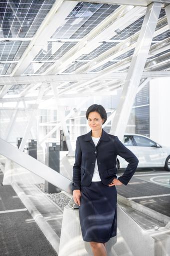  CEO/CFO Elisabeth Engelbrechtsmüller-Strauß