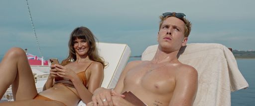Models Carl und Yaya auf Kreuzfahrt / Die Verwendung dieses
Bildes für redaktionelle Zwecke ist unter Beachtung aller
mitgeteilten Nutzungsbedingungen zulässig und dann auch honorarfrei.
Veröffentlichung ausschließlich mit Bildrechte-Hinweis.