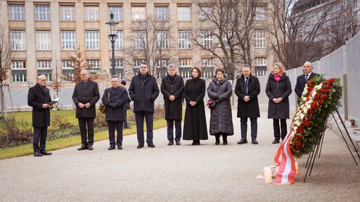  #WeRemember: Gemeinsames Gedenken an die Opfer der
Shoah.