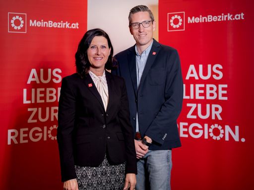 Chefredakteurin Karin Zeiler und
Chefredakteurin-Stellvertreter Bernhard Schabauer (v.l.n.r.)