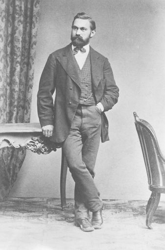Vorschau Bild von Firmengründer Franz Holter übernahm 1873 eine
bestehende Eisenhandlung in Wels.