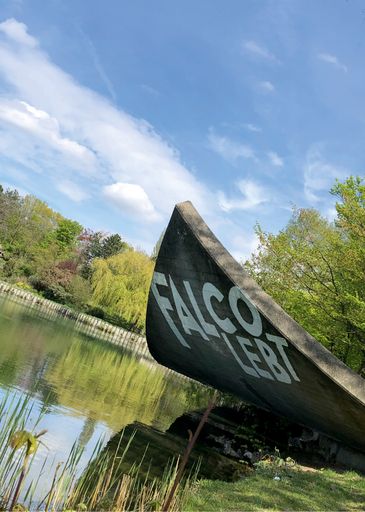 Vorschau Bild von Schriftzug "Falco lebt"