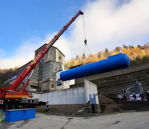 Im Werk Radenthein wird der LPG (Flüssiggas)-Tank
in Betrieb genommen.