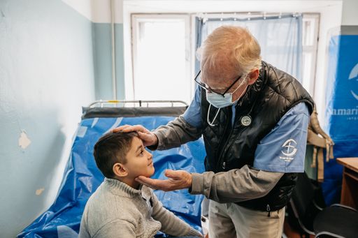 In einer Gesundheitsstation von Samaritan's Purse untersucht
ein Mitarbeiter einen ukrainischen Jungen / Die Verwendung dieses
Bildes für redaktionelle Zwecke ist unter Beachtung aller
mitgeteilten Nutzungsbedingungen zulässig und dann auch honorarfrei.
Veröffentlichung ausschließlich mit Bildrechte-Hinweis.