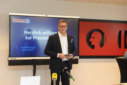 Vorschau Bild von Robert F. Hartlauer