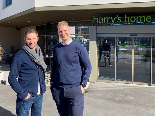  Die innovative B2B-Plattform für Bus- und
Gruppenreiseunternehmen erweitert zum dreijährigen Bestehen das
Angebot um zahlreiche Hotels und Restaurants. Die harry´s home
Gruppe präsentiert zum Firmenjubiläum ihr Angebot an sofort auf
Bus-Austria.at