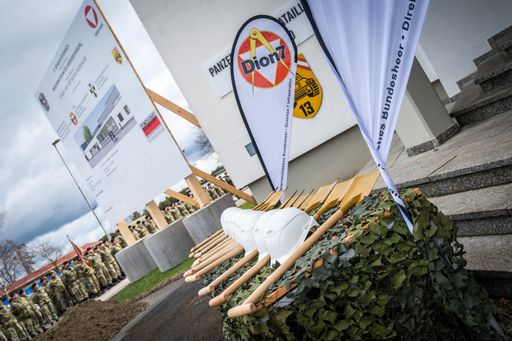 Vorschau Bild von Spatenstich in Ried im Innkreis