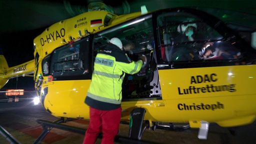 In Nordrhein-Westfahlen wird ein Rettungshubschrauber für eine
Patientenverlegung angefordert. / Die Verwendung dieses Bildes für
redaktionelle Zwecke ist unter Beachtung aller mitgeteilten
Nutzungsbedingungen zulässig und dann auch honorarfrei.
Veröffentlichung ausschließlich mit Bildrechte-Hinweis.