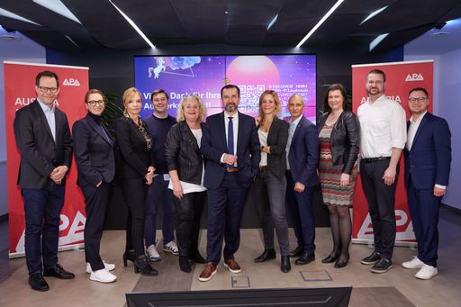 https://www.apa-fotoservice.at/galerie/31798 Beim
„APA-Playbook-Event“ diskutierten Expertinnen und Experten am 9.
März im APA-Pressezentrum über Digitallösungen im Medien- und
Kommunikationsmarkt (v.l.): Stefan Pollach (ORF), Xenia Daum (COPE
Content Performance Group), Karin Seywald-Czihak (ÖBB Werbung),
Florian Jungnikl-Gossy (Falter), Barbara Rauchwarter (APA), Clemens
Pig (APA), Nana Siebert (Der Standard), Patricio Hetfleisch (Tirol
Werbung), Verena Krawarik (APA), Andreas Mauczka (APA) und Michael
Kaufmann (OÖNachrichten).