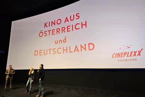 Vorschau Bild von Produzentin Loredana Rehekampff und Regisseur
Andreas Schmied, hatten eine noch nie gesehene Preview der neuesten
Produktion „Pulled Pork“ im Gepäck.