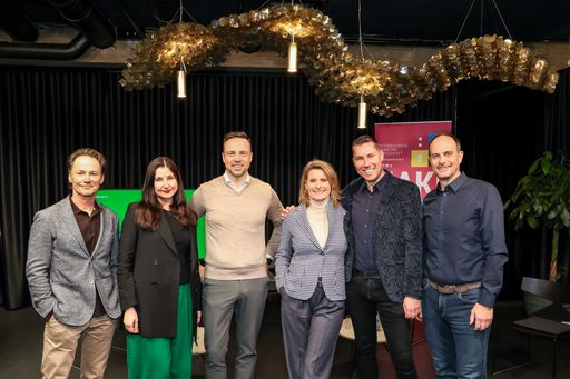 v.l.n.r.: Bernhard Sams (Charlotte Fresenius Privatuniversität),
Lena Müller-Kress (winnovation), Alexander Oswald (ÖMG), Sabrina
Oswald (Futura), Jürgen Bauer (Fachgruppe Werbung und
Marktkommunikation), Thomas Kaissl (Climate Lab)