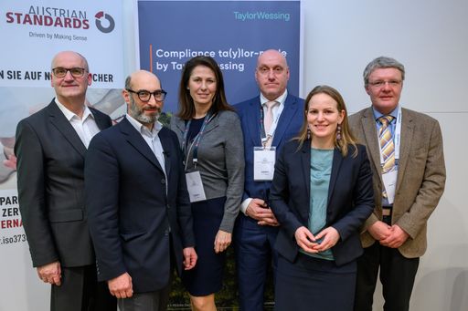 v.l.n.r.: Peter Jonas (Austrian Standards), Martin
Eckel (Taylor Wessing), Fiona Springer (FMA), Christian Kramer
(BAK), Natalie Harsdorf-Borsch (BWB), Marcus Schmitt (WKStA)