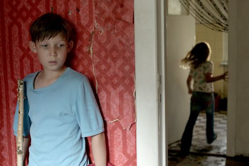 Vorschau Bild von Zur ARTE-Sendung ARTE FilmFestival 2016 Jack 1842108: Jack (Ivo
Pietzcker) versteckt sich vor den anderen Kindern des Jugendheims. ©
Jens Harant Foto: HR Honorarfreie Verwendung nur im Zusammenhang mit
genannter Sendung und bei folgender Nennung "Bild:
Sendeanstalt/Copyright". Andere Verwendungen nur nach
vorheriger Absprache: ARTE-Bildredaktion, Silke Wölk Tel.: +33 3 881
422 25, E-Mail: bildredaktion@arte.tv / Die Verwendung dieses Bildes
für redaktionelle Zwecke ist unter Beachtung aller mitgeteilten
Nutzungsbedingungen zulässig und dann auch honorarfrei.
Veröffentlichung ausschließlich mit Bildrechte-Hinweis.
