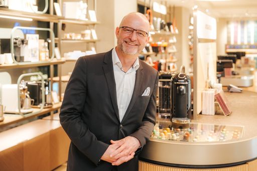 Vorschau Bild von Daniel Schneider, Geschäftsführer von Nespresso
Österreich