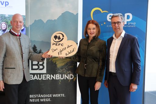 Schmiedtbauer/Strasser/Montecuccoli: Aktiv
bewirtschafteter Wald ist zukunftsfit!