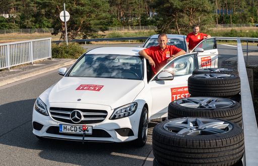 Der ARBÖ hat mit seinen Partnern Sommerreifen der
Dimension 225/45 R18 getestet.