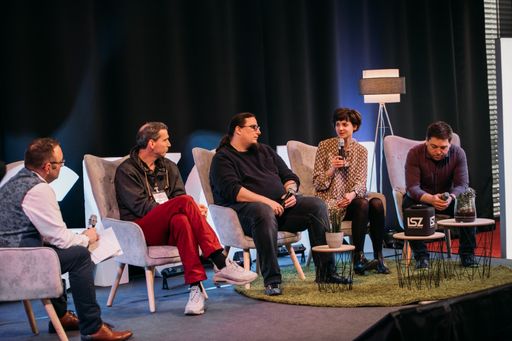 Vorschau Bild von Diskussion über Risiken und Chancen von KI