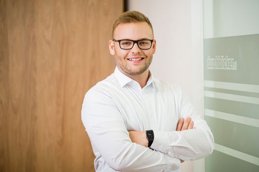 Teurere Handyverträge ab 1.4. – durchblicker:
Tarife für Neukunden um bis zu 33 Prozent gesunken