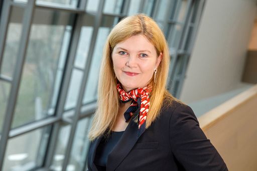  Tina Gruber-Mücke neue Leiterin Finanzen, Personal
und Recht an der Universität für Weiterbildung Krems