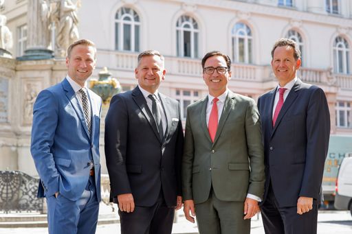 Helvetia Vorstand mit Andreas Gruber, Thomas
Neusiedler, Werner Panhauser und Andreas Bayerle