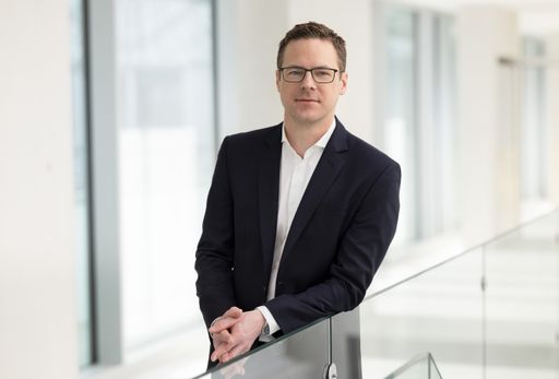 Bernhard Hohenegger, Vorstandsmitglied IT &
Operations, bank99