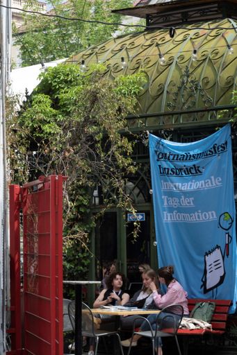  Das internationale Journalismusfest Innsbruck 2023:
Vom 12. bis 14. Mai wird Innsbruck zum Treffpunkt von namhaften
Journalisten, Investigativ-Reportern, Filmemacher und NGO-Exponenten
aus rund 20 Staaten der Welt.