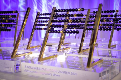 Österreichische Unternehmer:innen und
Freiberufler:innen haben sich mit 15.964 Nominierungen am
„Steuerberater:in Award 2023“ beteiligt, Ende Mai erfolgt die
Verleihung der Awards.