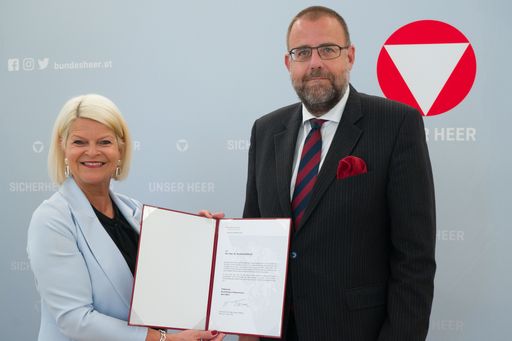 Vorschau Bild von FBM Tanner Einsetzung der
Beschaffungs-Prüfkommission am 12 04 2023 im BMLV