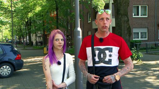 Denise (25) und Christopher (31) aus Duisburg leben von Hartz IV
/ Die Verwendung dieses Bildes für redaktionelle Zwecke ist unter
Beachtung aller mitgeteilten Nutzungsbedingungen zulässig und dann
auch honorarfrei. Veröffentlichung ausschließlich mit
Bildrechte-Hinweis.
