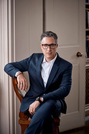 Matteo Atti, CMO bei VistaJet und Professor für
Unternehmensentwicklung im Luxussegment an der International
University of Monaco, blickt auf aktuelle Chancen und
Herausforderungen des Luxusmarktes. / Die Verwendung dieses Bildes
für redaktionelle Zwecke ist unter Beachtung aller mitgeteilten
Nutzungsbedingungen zulässig und dann auch honorarfrei.
Veröffentlichung ausschließlich mit Bildrechte-Hinweis.