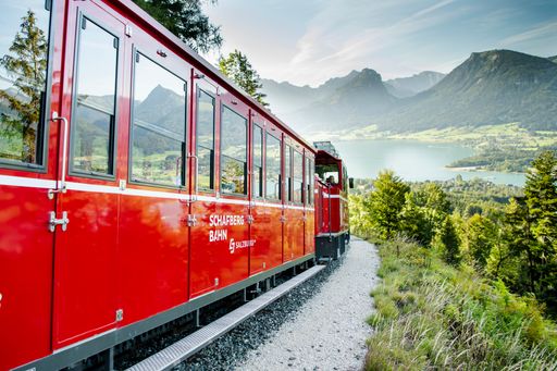 Vorschau Bild von Die SchafbergBahn ist einer der fünf Schätze der
Salzburg AG Tourismus GmbH und feiert heuer ihr 130-jähriges
Jubiläum