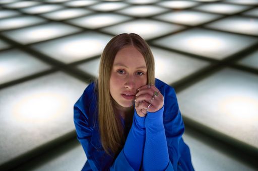 Vorschau Bild von EMY Studio-Bild / Die Verwendung dieses Bildes für redaktionelle
Zwecke ist unter Beachtung aller mitgeteilten Nutzungsbedingungen
zulässig und dann auch honorarfrei. Veröffentlichung ausschließlich
mit Bildrechte-Hinweis.