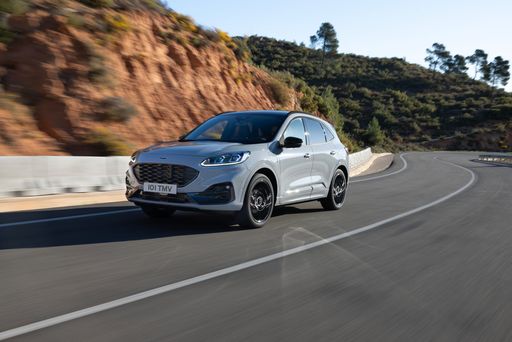 Vorschau Bild von Ford wertet das SUV-Modell Kuga durch eine Sonderserie mit
auffallenden Design-Merkmalen und einer Vielzahl hochwertiger
Assistenztechnologien auf.