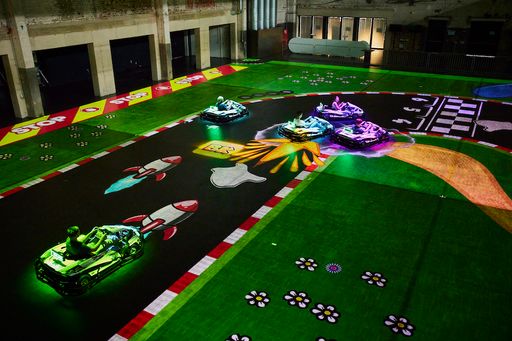 Vorschau Bild von BattleKart, die Quintessenz aus Videospiel,
Elektrokarting verbunden mit erweiterter Realität sorgt für Spiel,
Action und Spaß