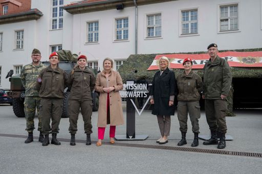 Vorschau Bild von Pressegespräch anlässlich Girlsday