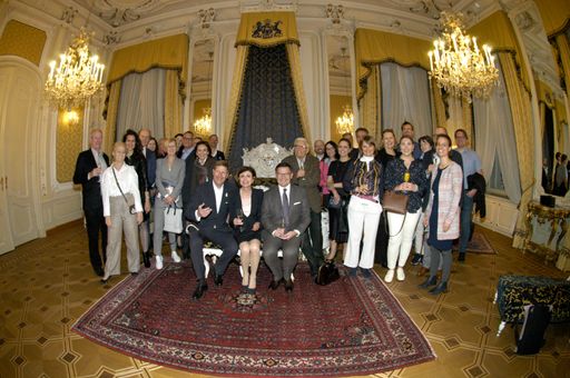 Gruppenbild in der Royal Suite des Hotel Imperial