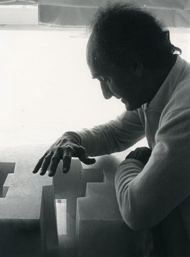 Eduardo Chillida und Oliver Ressler
