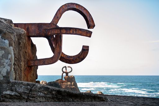 Vorschau Bild von Eduardo Chillida und Oliver Ressler