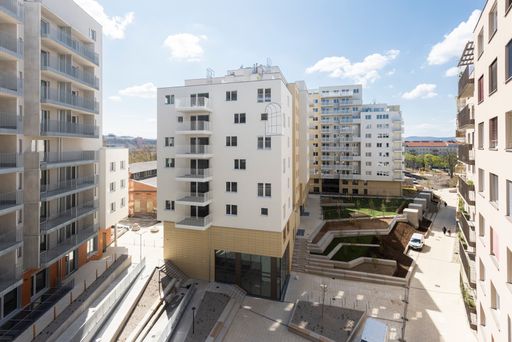 Vorschau Bild von Blick in den Innenhof des LEBENSCAMPUS
WOLFGGANGGASSE