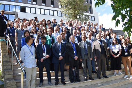  Seit Jänner 2023 ist die FH Kärnten assoziiertes
Mitglied der Europäischen Universität ATHENA - Advanced Technology
Higher Education Network Alliance, einem Exzellenzprogramm der
Europäischen Kommission. Eine Delegation der FH Kärnten nahm an der
ATHENA-Jahreskonferenz in Rom teil und profitierte von den
Diskussionen und dem Austausch.
