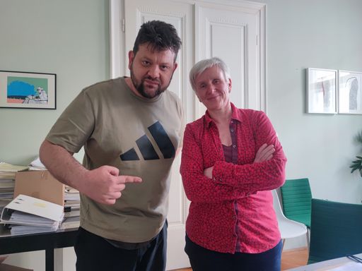 Maria Windhager, die profilierteste Medienanwältin
Österreichs, wird SOS Balkanroute im Prozess gegen Spindeleggers
ICMPD-Institut vertreten